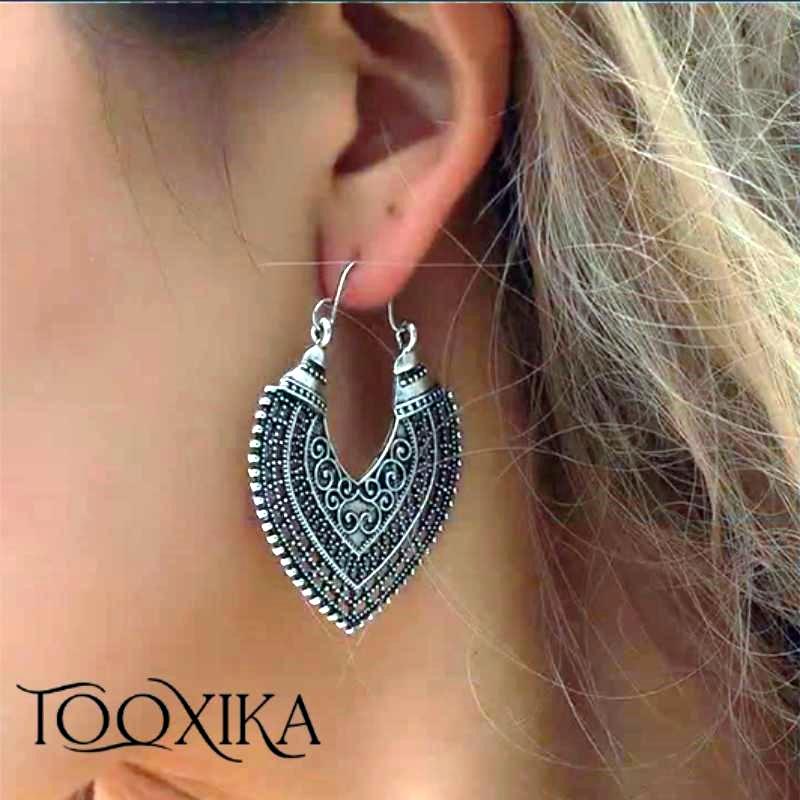 

Tooxika Полые резные серьги в богемном этническом стиле. Ретро-серьги с персиковым сердцем и геометрическими полукруглыми серьгами с любовью.