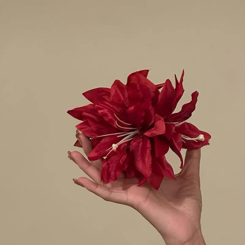 Lily Flower Hair Clip Plastic Flower Hair Claw For Women Girls Sweet Versatile Shark Clip Exquisite Hair Accessories