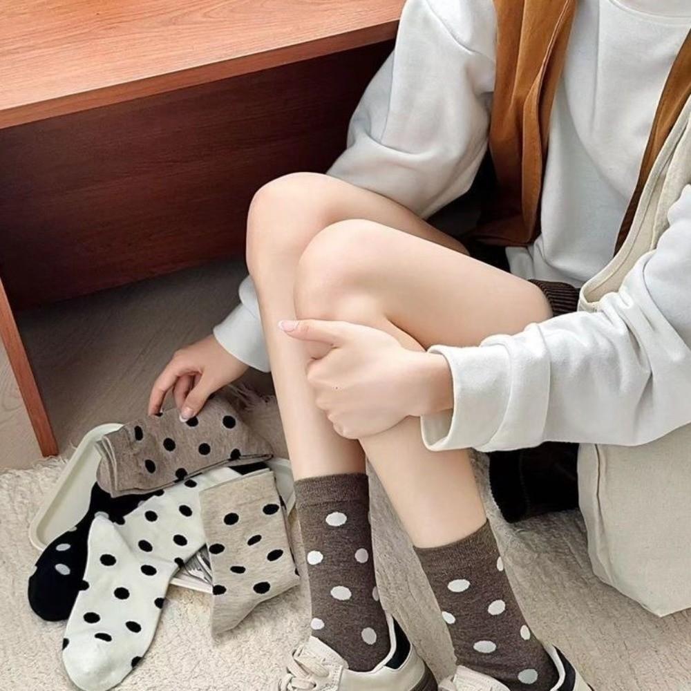 Mid-Calf Length Mid-Calf Crew Socks Polka Dot Pattern Warm Winter Socks Autumn Winter Season