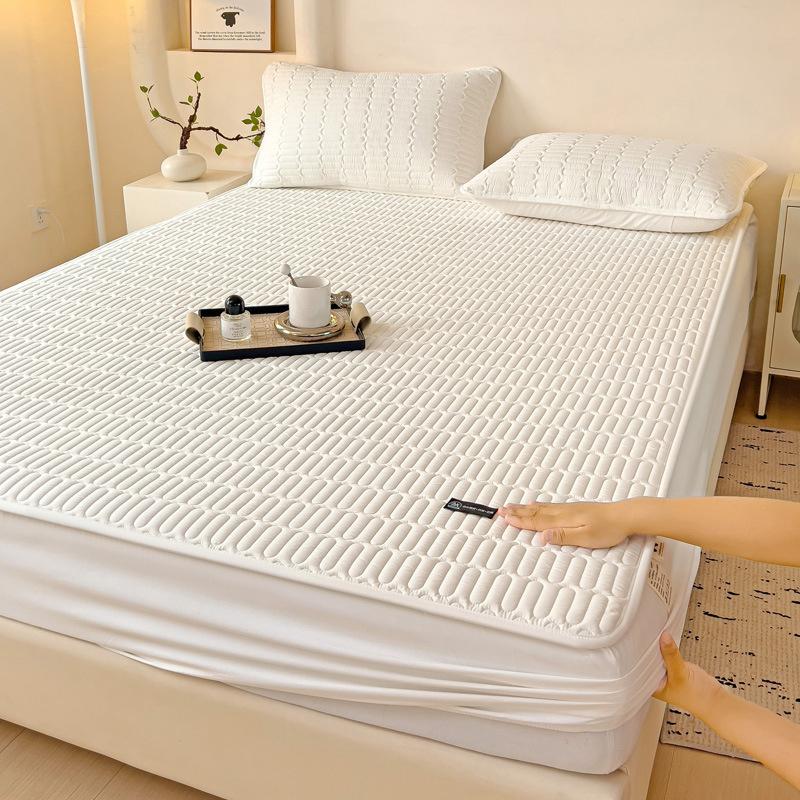 1 PC Waterproof Bedcover Fitted Sheet Bed Mattress Cover Thickened Quilted Soft Comfortable Breathable Solid Color Bedding Mattress Cover