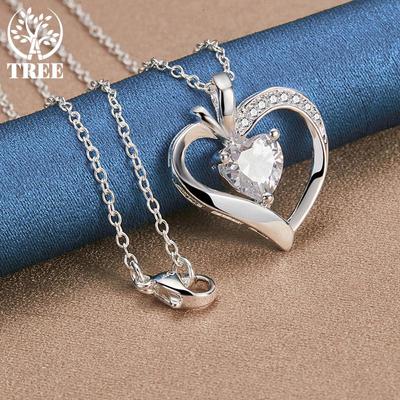 Collar con colgante de corazón de circonita AAA en plata de ley 925