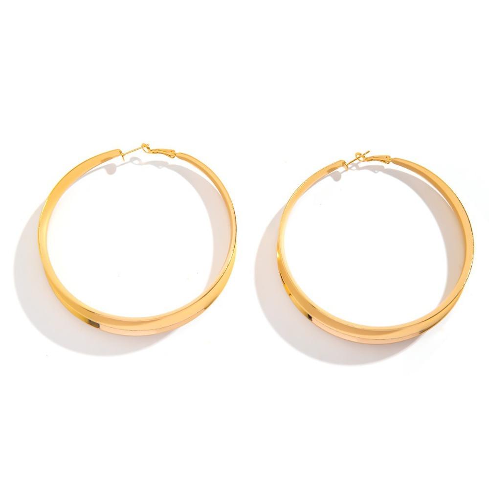 Exaggerated metal large circle earrings, fashionable hollow out personalized design earrings
