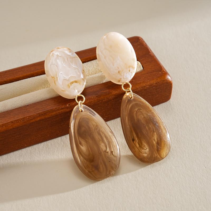 Vintage Brown Resin Droplet Pendant Earrings for Women Luxury Color Blocked Oval Long Earrings Commuting Versatile Jewelry