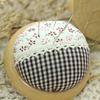 Needle Cushion Stylish Bright-colored Fabric Handmade Flower Pattern Pin Cushion for Home