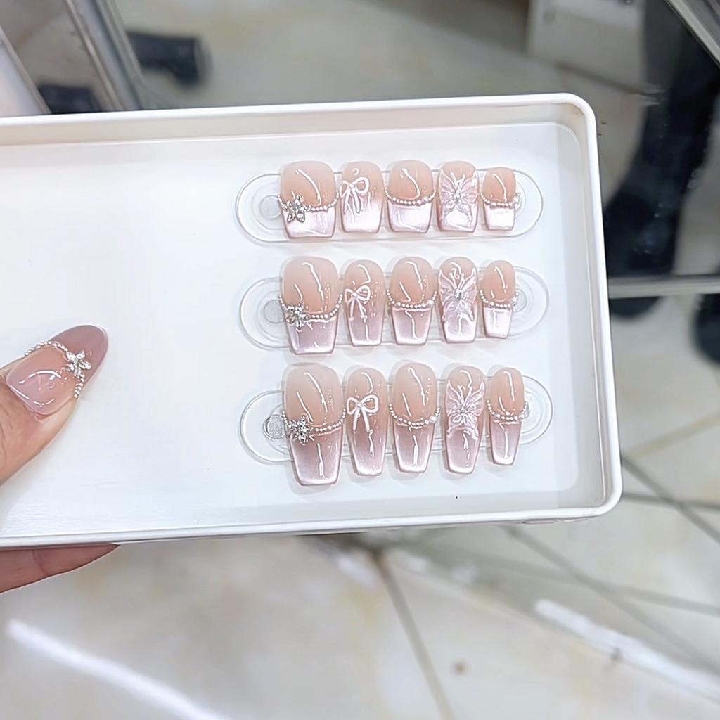 Hand-woven Armor Butterfly Speech 3D Hand-painted Relief Butterfly Pure Temperament Manicure Patch