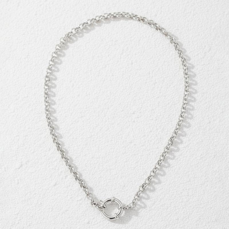Simple Stainless Steel Round Hollow Pendant Necklace for Women Unique Metal Cuban Chain Clavicle Chain Fashion Party Jewelry