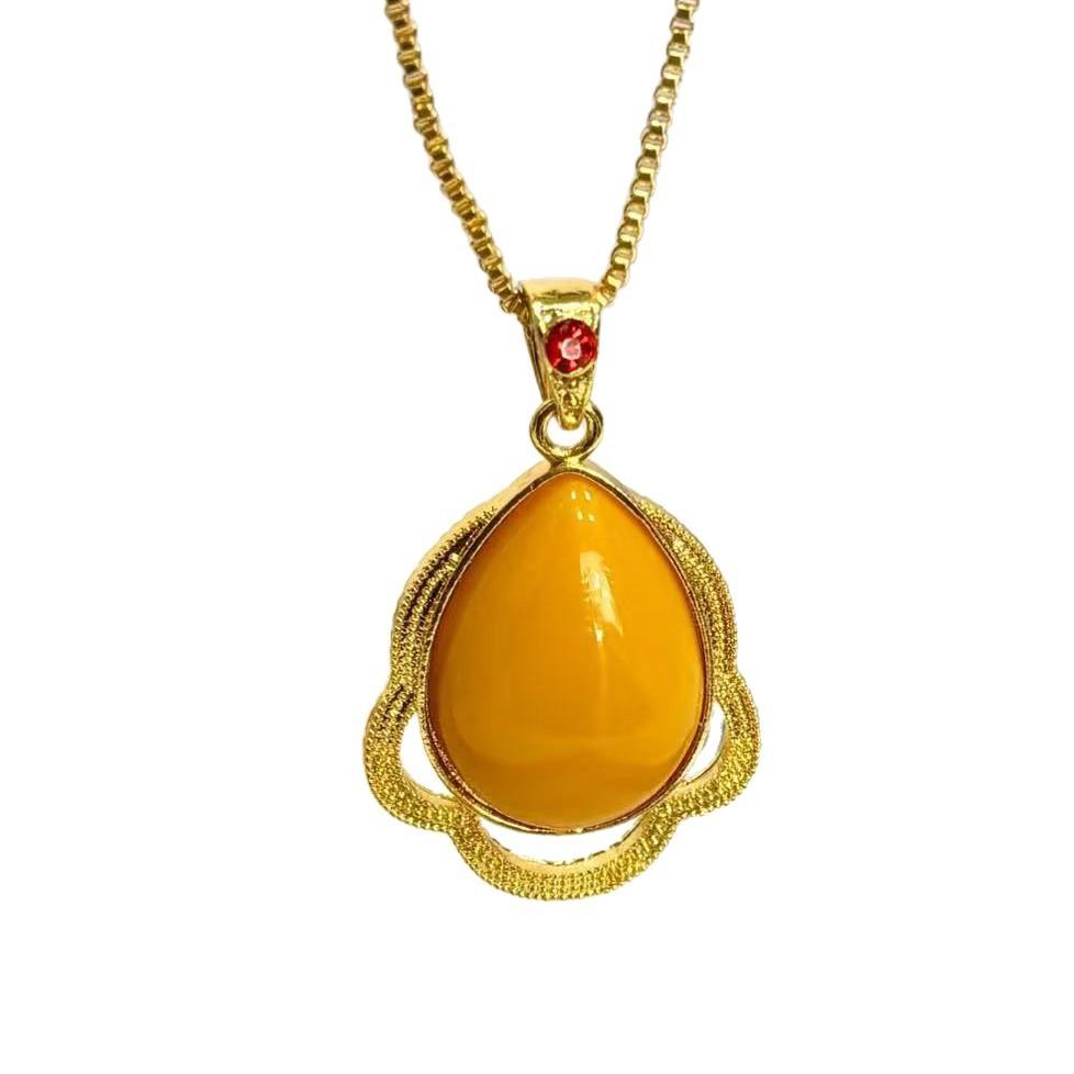 

Water Droplet Imitation Agate Pendant Necklace,yellow Beeswax Vintage Clavicle Chain One Size жовтий