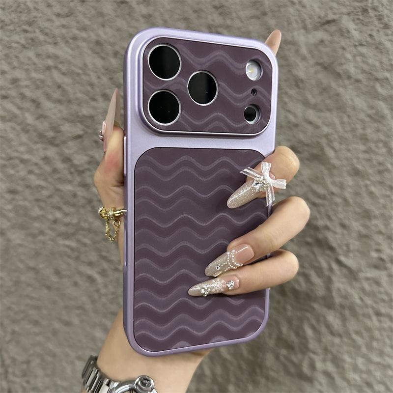 The wavy pattern is suitable for seconds to become larger Windows Apple 17 mobile phone case iPhone16promax anti-drop all-inclusive protective case.