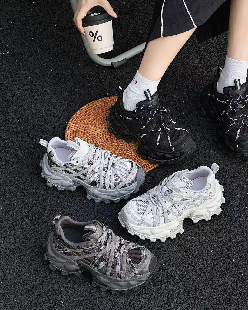 2025 Women's Trendy Spider Web Thick Sole Dad Shoes - Autumn Fashion