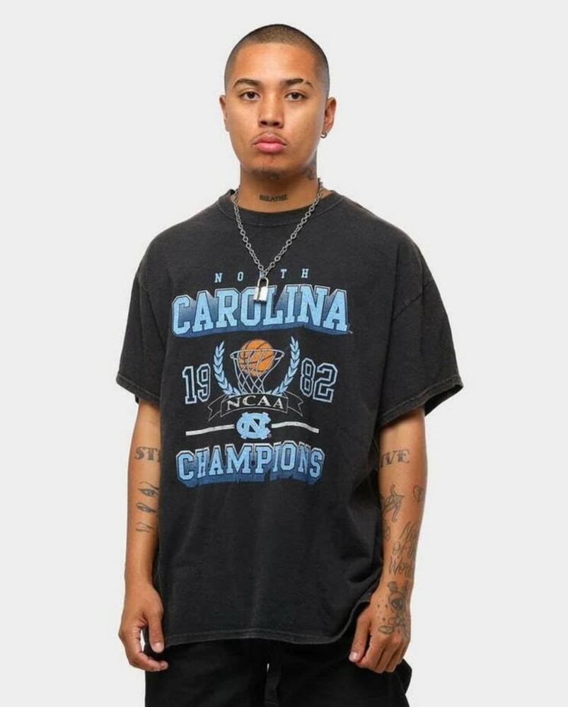 UNC Collegiate 82 Champi0ns Vintage Shirt, UNC Vintage NBA 2021 Tee Shirt Unisex T-Shirt XXXXL
