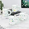 Cartoon Vierblättriges Kleeblatt Keramiktasse mit Deckel Löffel Kleine Geschenktasse Mädchen Hochwertige Wassertasse Haushalts-Ins-Tasse