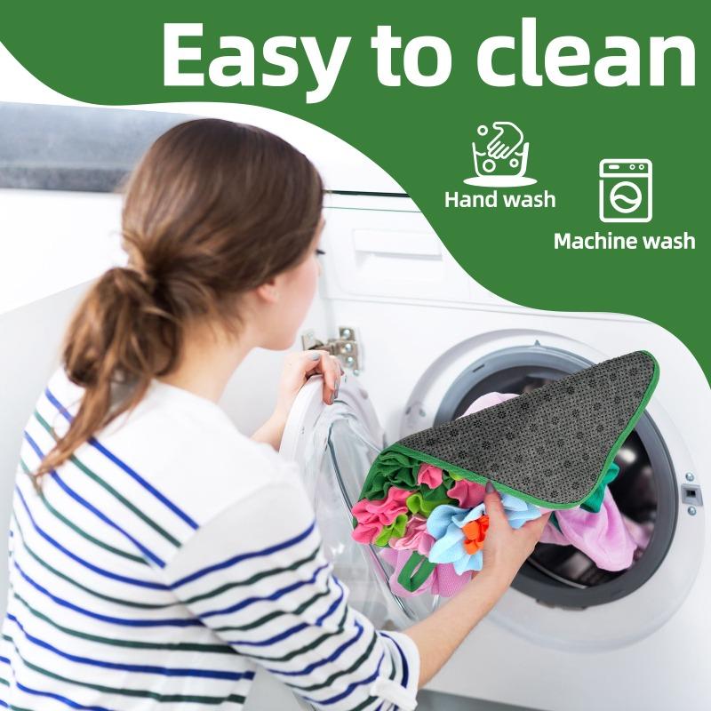 Small Animal Feeding Mat Suitable for Rabbits Dogs Hedgehogs Guinea Pigs Mice Interactive Cute Flowers and Fun Feeding