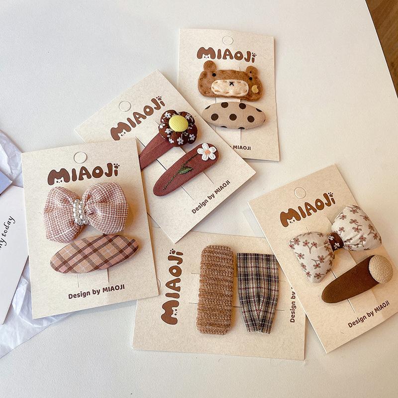 2pcs Coffee Plaid Embroidered Bow Hairpin Version of Children's Bangs Broken Hair BB Baby Headwear Girls Kids Hair Accessories