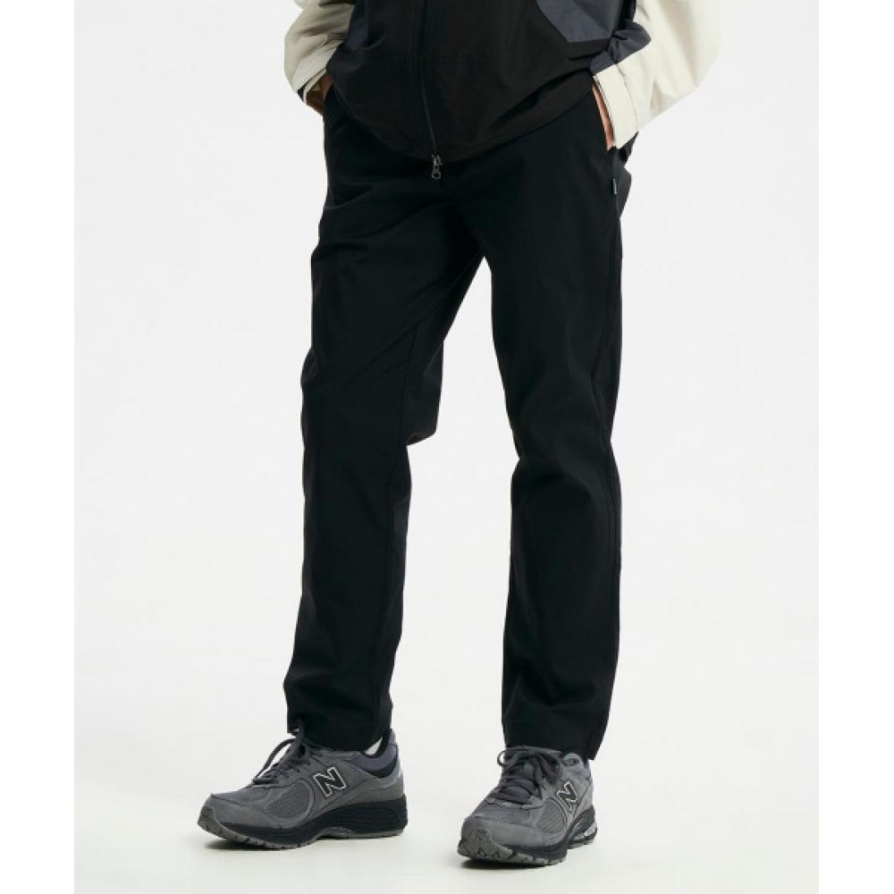 

NEW BALANCE NBNTE2S011 МУЖСКИЕ БРЮКИ-КОНУСЫ ЧЕРНЫЕ