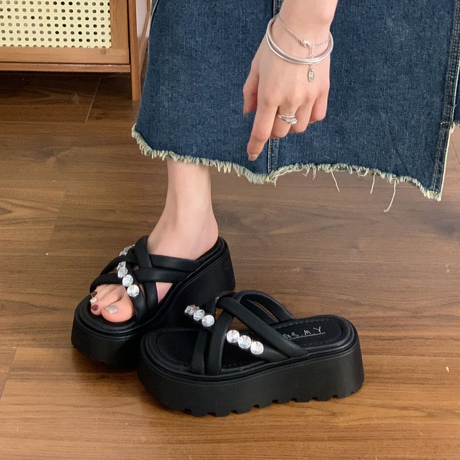 Height-increasing one-word slippers rhinestone premium outer wear foreign style versatile non-slip and comfortable 2025 new summer fashion thick botto