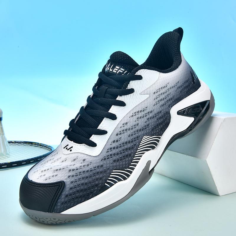 2026 New Badminton Sneakers for Men Non Slip Badminton Training Shoes Women Badminton Court Shoes Comfortable Outdoor Sneakers