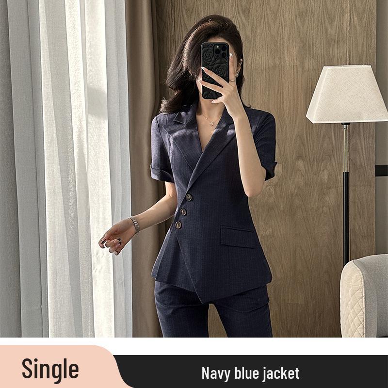 

Темно-синий женский костюм с коротким рукавом - Профессиональная униформа менеджера отеля Triple XL