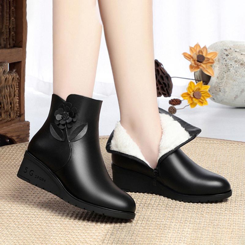 Women Winter Warm Cotton Shoes Fleece Side Zip Thick Bottom Short Boots Leisure Round Head Flats Elderly Wedge Heel Boots