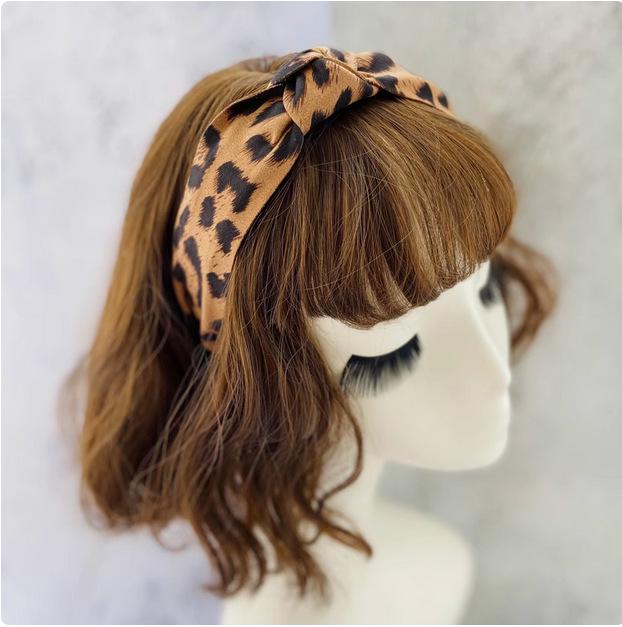 Elegant Women's Retro Leopard Print Wide Knot Hairband