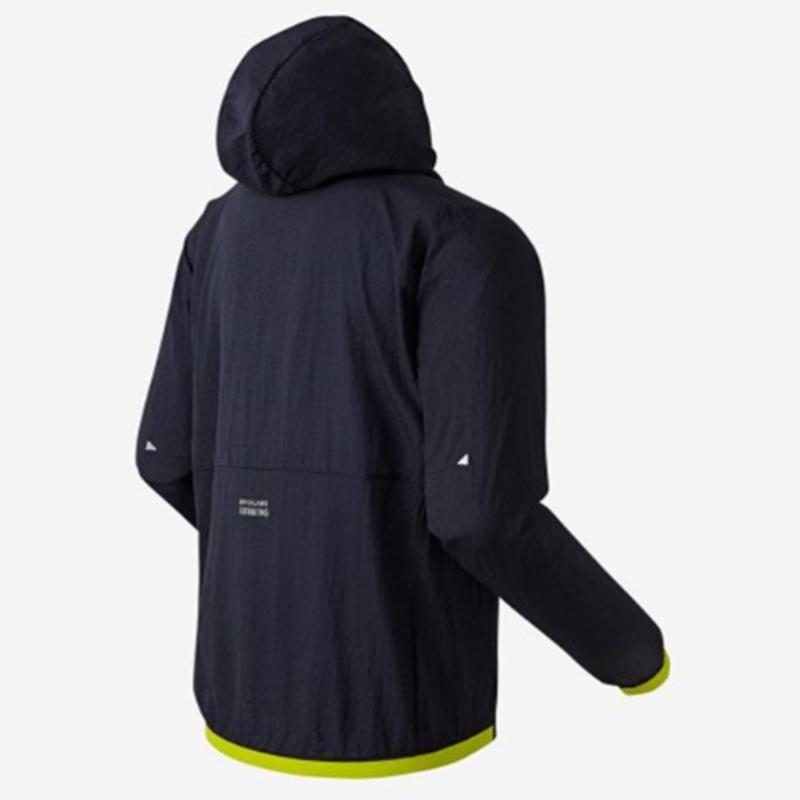 New Balance Jachetă M iMpact Jachetă Țesută Ușoară Nbnab46021 59