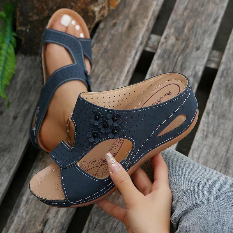 Dámské nadměrné letní nové sandály jednobarevné květinové s otevřenou špičkou na klínku s rybí tlamou