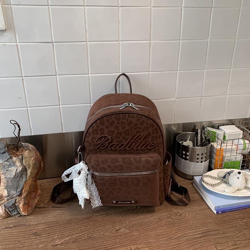 Schoolbag Korean cute female 1011 spring college student class schoolbag large capacity simple commuter backpack backpack