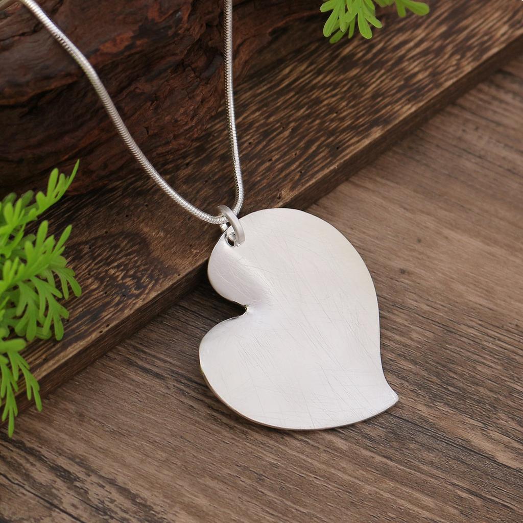 Hollow geometric flower love long necklace, women's exaggerated high-end irregular brushed pendant