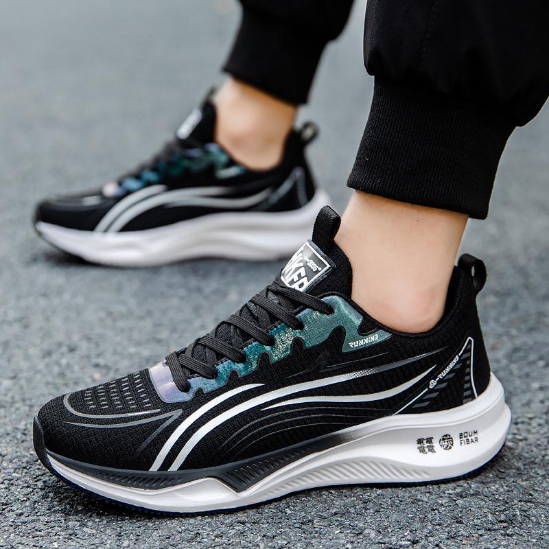 Ultra-light running shoes men's ice silk mesh sneakers men's 2025 new spring men's and women's versatile trendy dad shoes