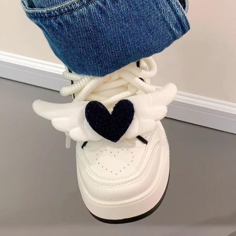 Women Platform Sneakers Cute Heart Decoration Sports Shoes Comfortable Casual Fashion Shoes Outdoor Running Flat Sneakers Female