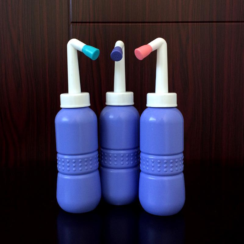 Compact Portable Bidet for Women - Baby, Vulva, and Postpartum Cleansing Douche