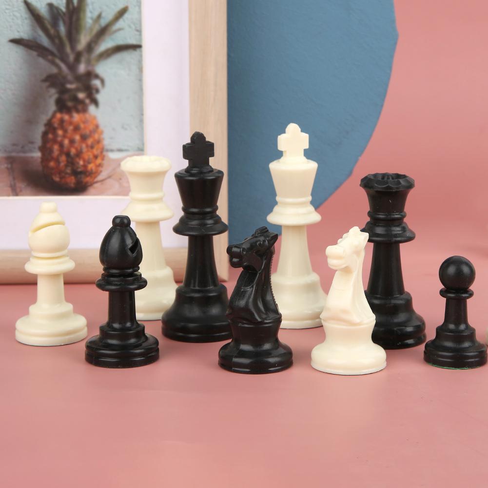 Plastic International Chess Pieces Intellectual Educational Game for Children AdultsChess Pieces