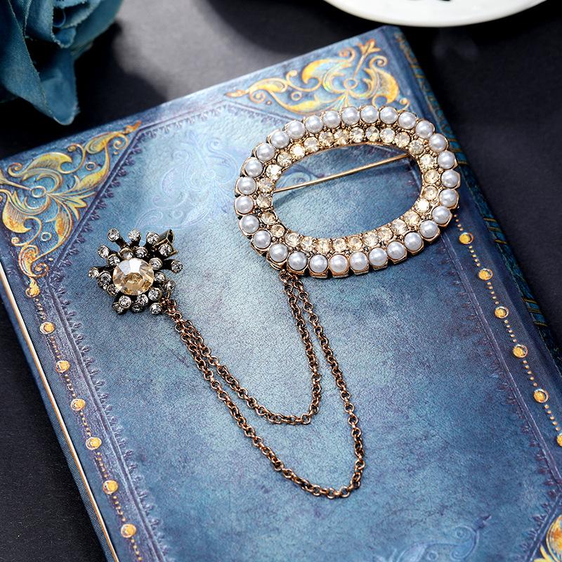 Retro Chain Fringed Brooch Men's and Women's Suit Versatile Pin Badge Personality Temperament Accessories