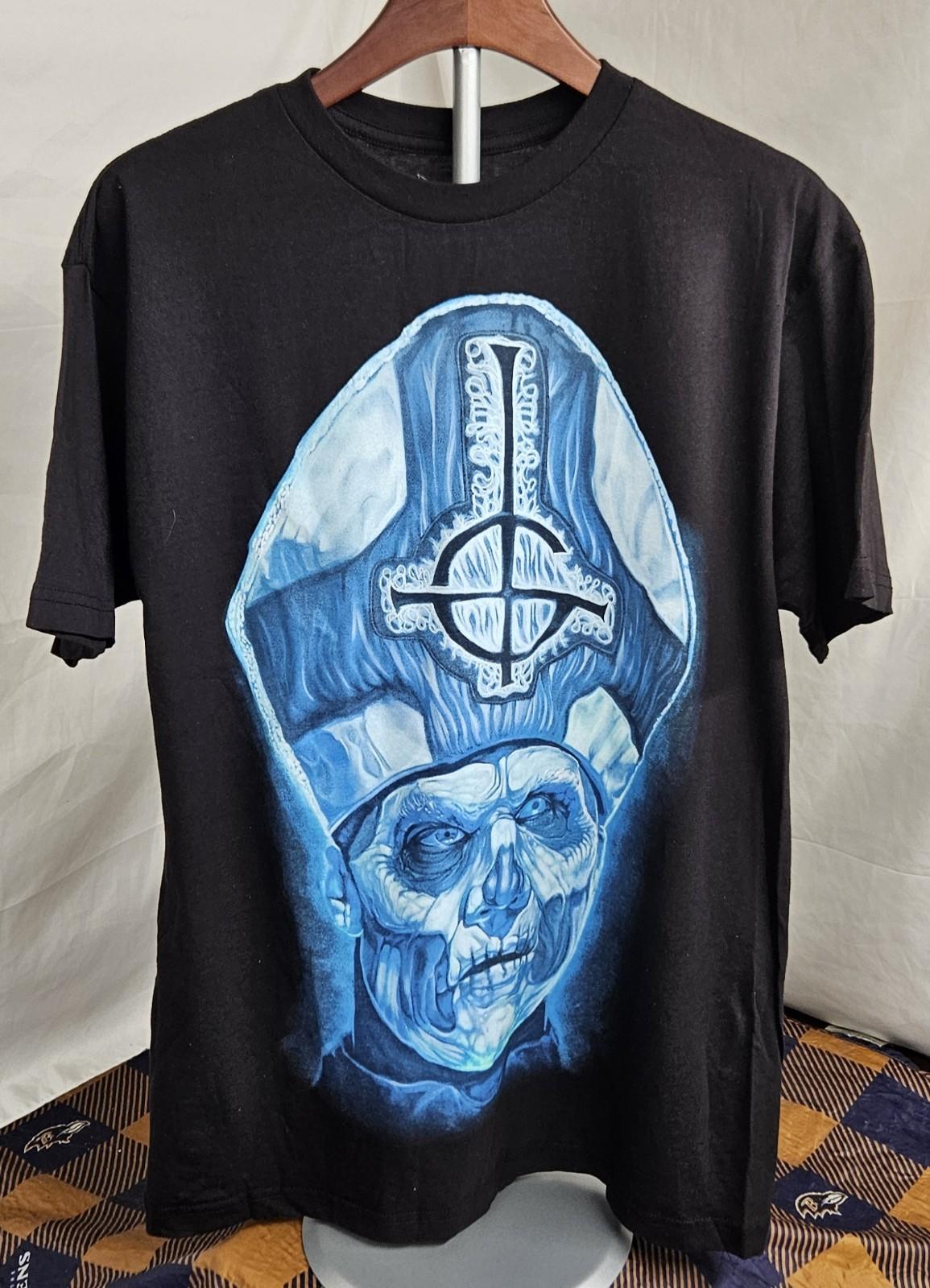 Men s Licensed Ghost Papa Emeritus II Graphic Print Size Large Black Unisex T-Shirt L