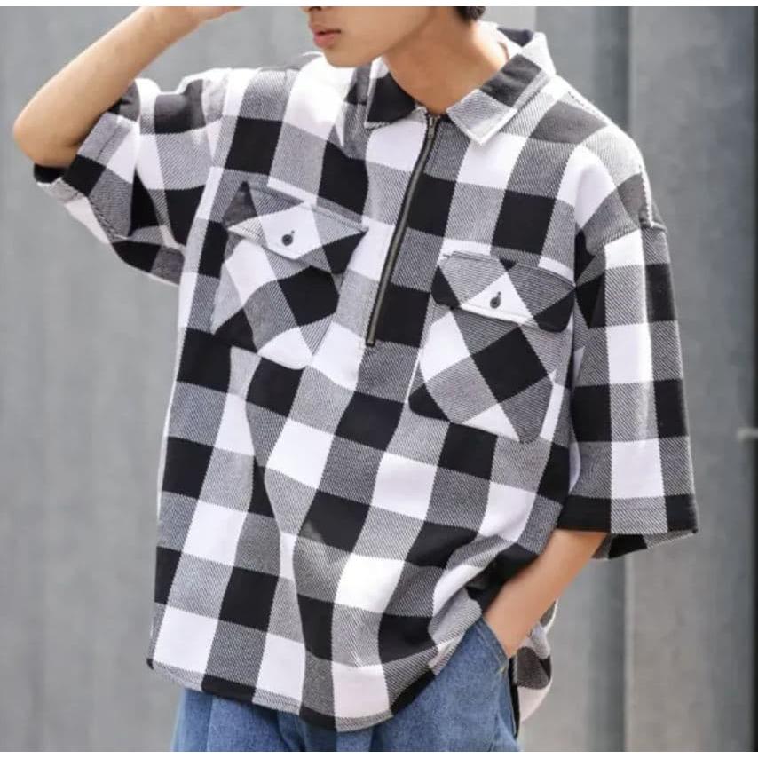 [WEGO] Big silhouette half zip with pocket