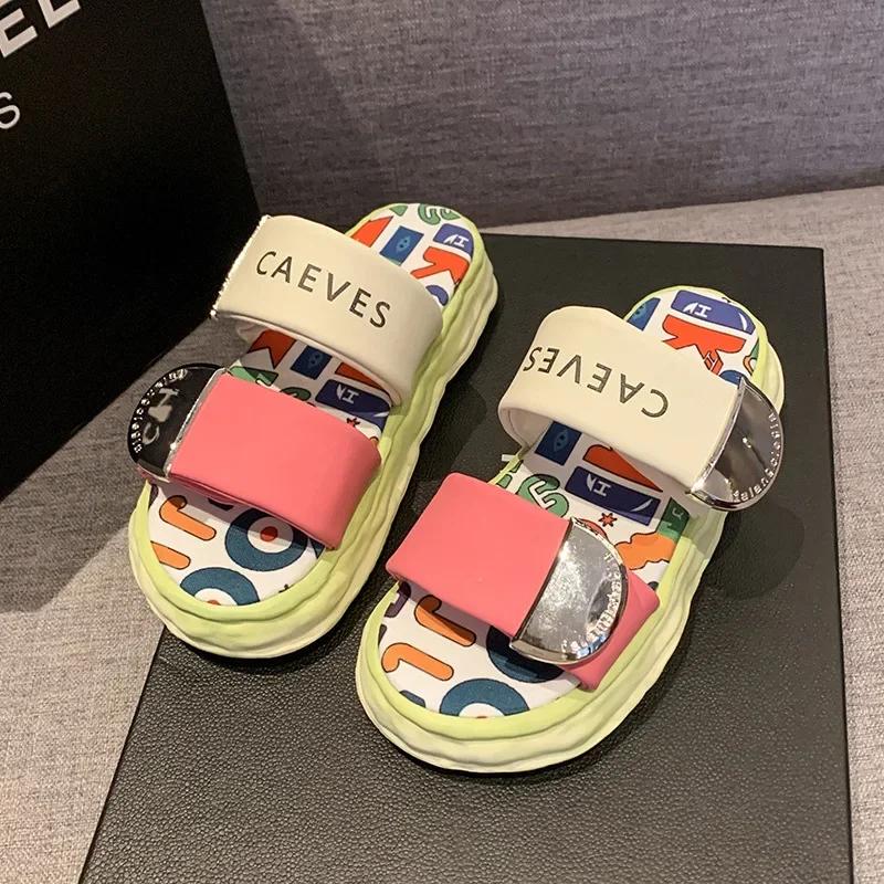 Fashion New Platform Slippers Summer Ladies Muffin Bottom Increase Flat Shoes Woman Fashion Graffiti Beach Sandal Metal Buckle Slipper