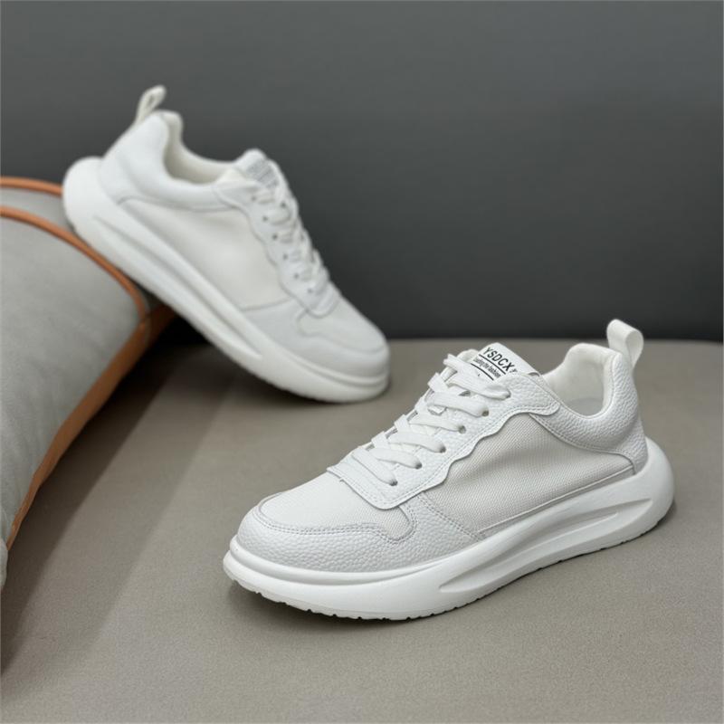 Neue bequeme Schuhe, Sportschuhe sind bequem und atmungsaktiv qs.