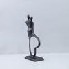 Cast Iron Heart Couple Decorative Metal Sculpture Living Room Bookshelf Figurine Human Statue Craft Ornament Room Decoration New