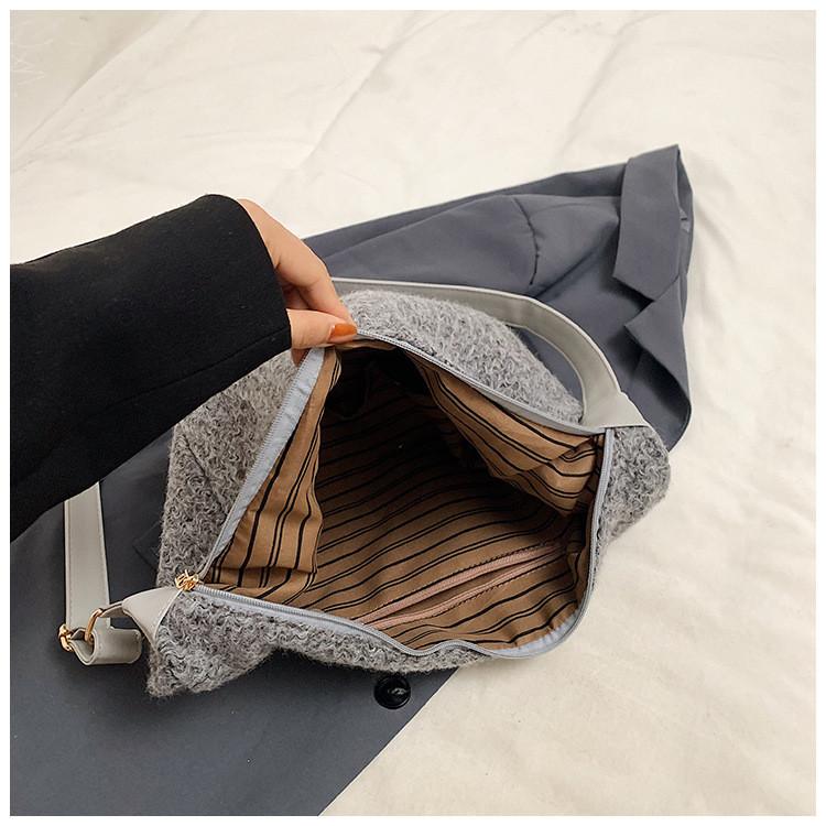 IELGY Autumn Winter Big Bag Fashionable Popular One-Shoulder Large-Capacity Class Commuter Cross-Body Dumpling Bag