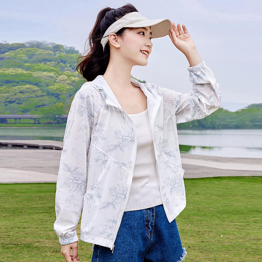 Fashion Sunscreen Clothes Women's Summer New Color Sunscreen Shirts Breathable Outdoor Sunscreen Clothes Cool Light Jacket