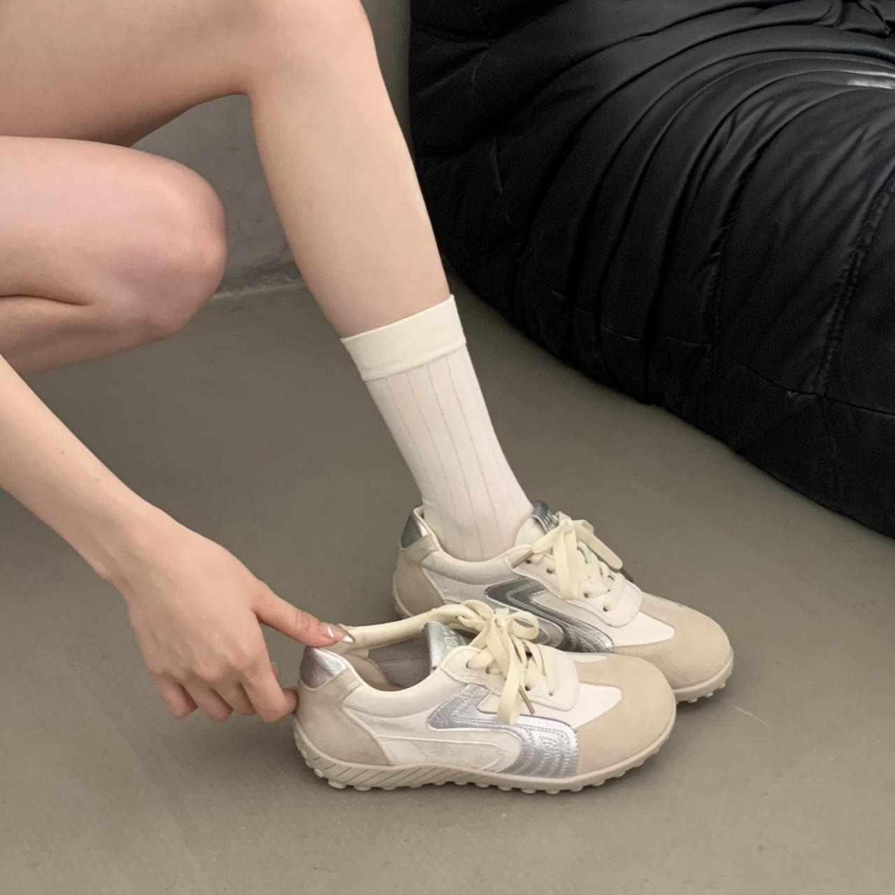 

Dexun shoes women s 2025 new summer popular little white shoes super fire lightweight casual sports Forrest Gump shoes women s shoes 40