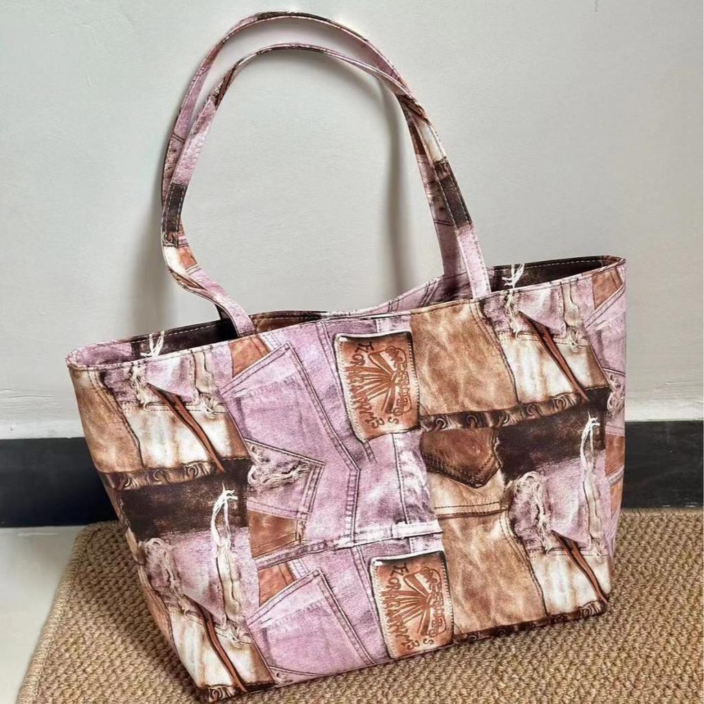 Premium Fashionable and Versatile Splicing Contrasting Hued Tote Bag Used In Old Design Style Handheld Shoulder Bag designed for Women