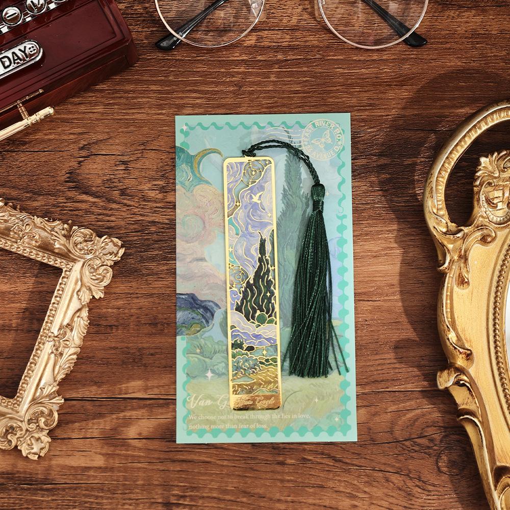 

1PC Exquisite Floral Painting Metal Bookmark Hollow Bronzing Bookmark With Tassel Gifts For Book Lovers Writers Readers Students