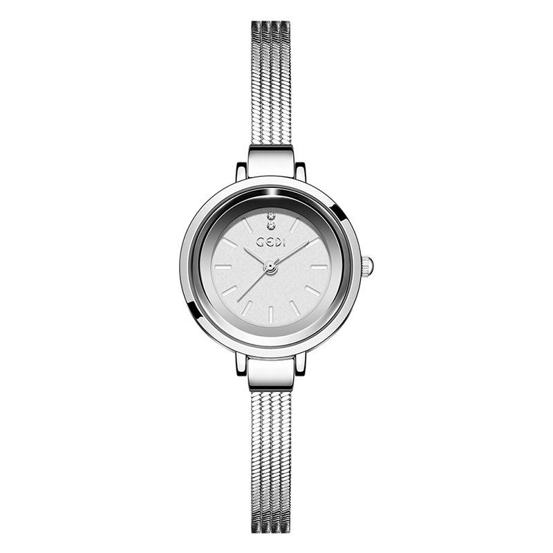 

Niche High-End Bracelet Watch Women S Exquisite Small Fringed Retro Temperament Quartz Watch