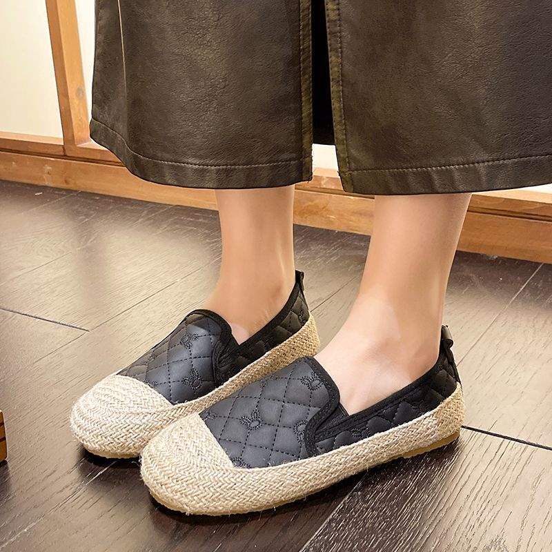 Xiaoxiangfeng fisherman shoes female lazy one-pedal flat-soled Doudou shoes spring and autumn new single shoes loafer shoes female