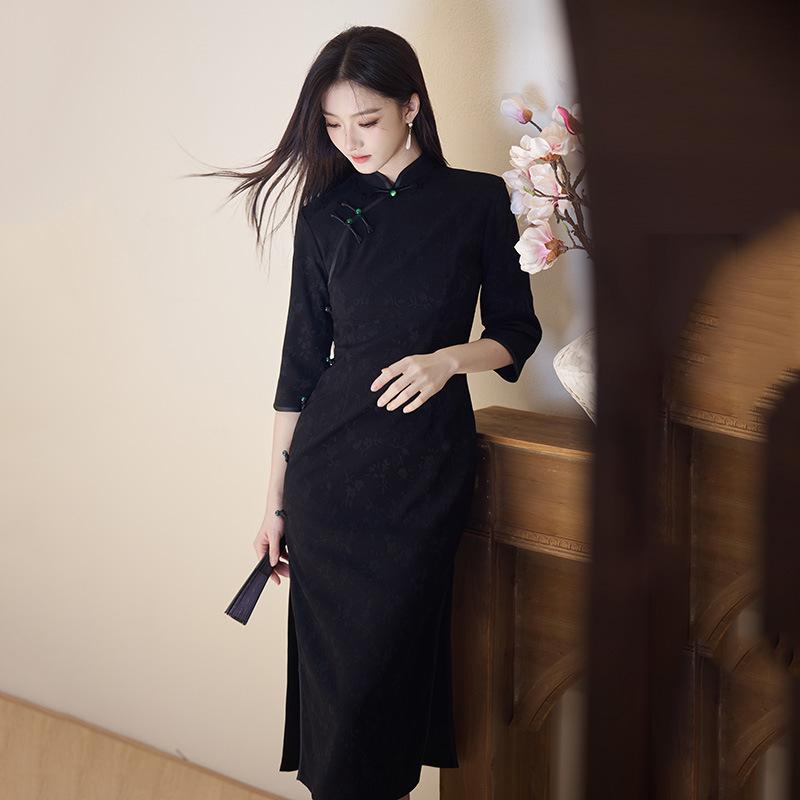 Black national style new Chinese long autumn long-sleeved cheongsam improved young women's high-end sense can be worn daily in spring and autumn