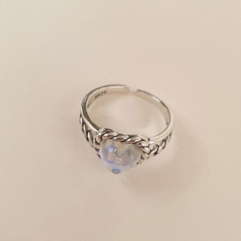 Silver S925 Stylish Heart Moonstone Ring With Woven Design Perfect For Giving Gift
