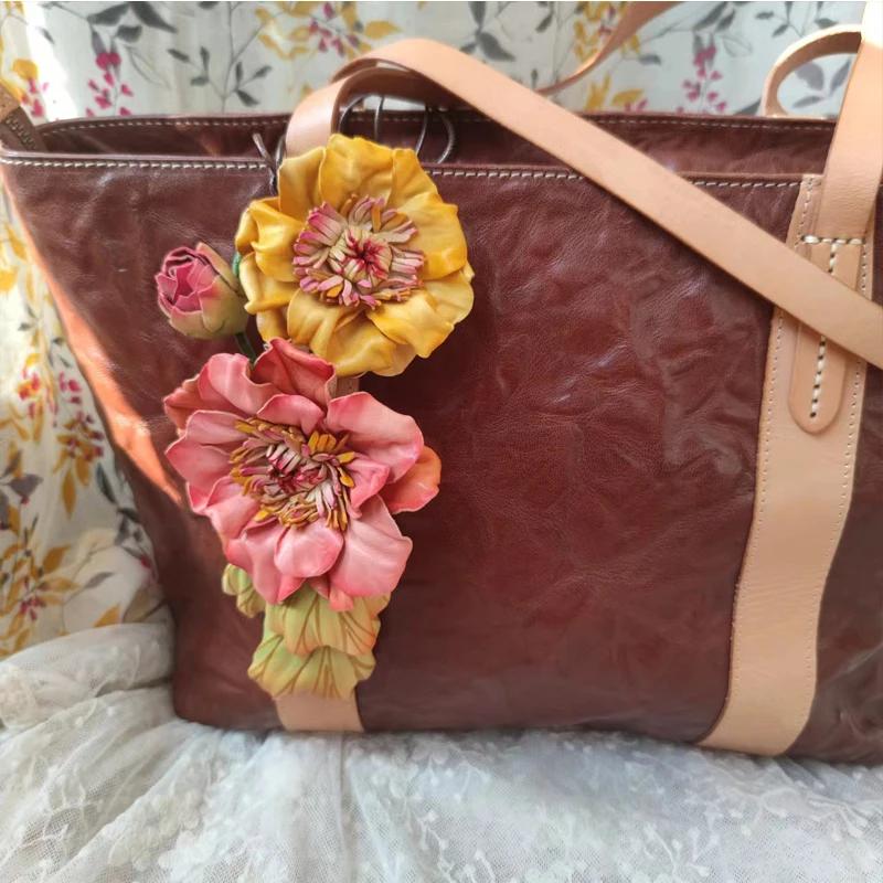 Personalisierter Echtleder Handgefertigter Blumen Taschenanhänger Kundenspezifische Geschenke für Mutter Valentinstagsgeschenke