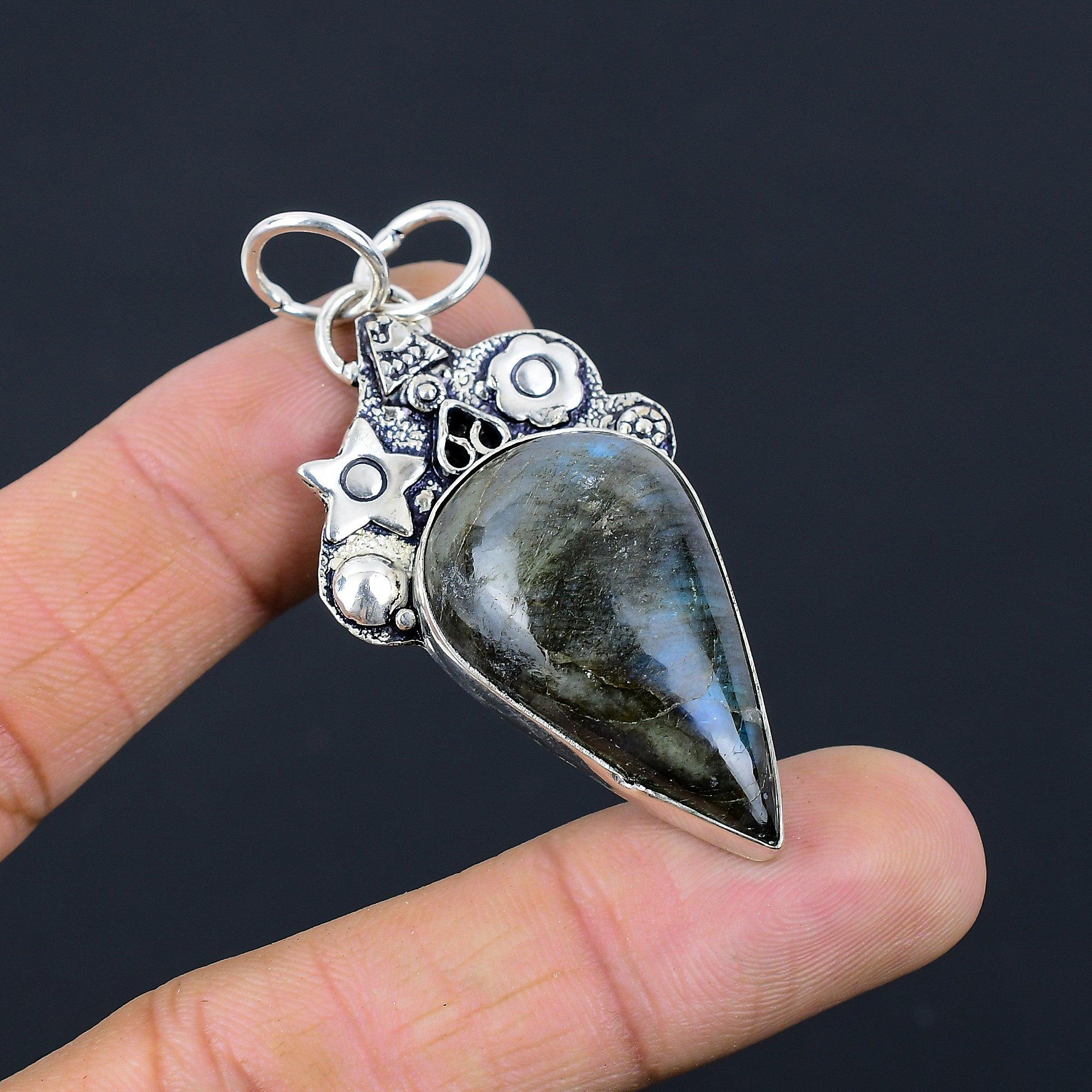 

Memorial Day Deal 925 Sterling Silver Natural Labradorite Artisan Bezel Pendant