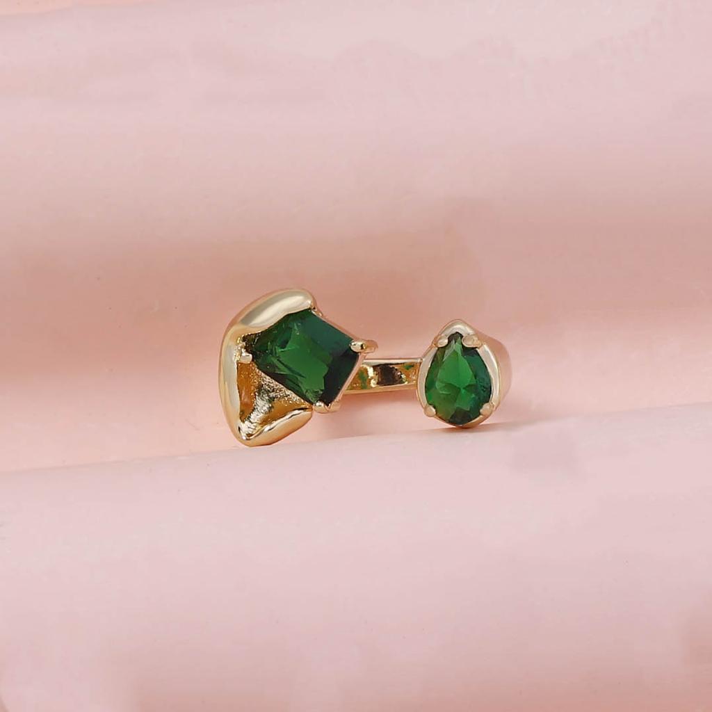 Luxury Atmospheric Emerald Alloy Open Row Diamond Geometric Women's Ring Versatile Simple Daily Wear Women