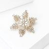 Fashion Rhinestone Winter Snowflake Brooches For Women Unisex Christmas Pin Casual Party Accessories Friends New Year Gifts